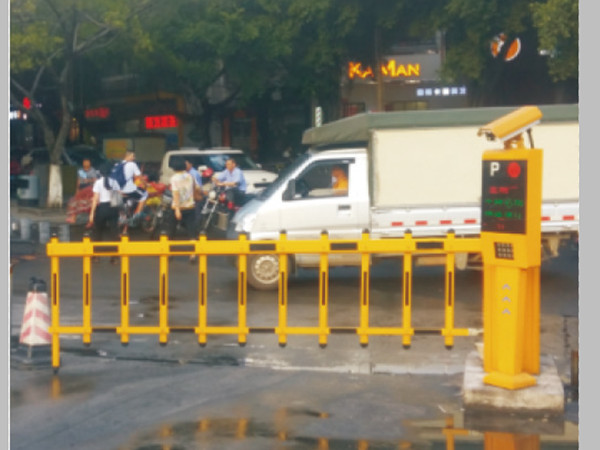 道閘設(shè)施